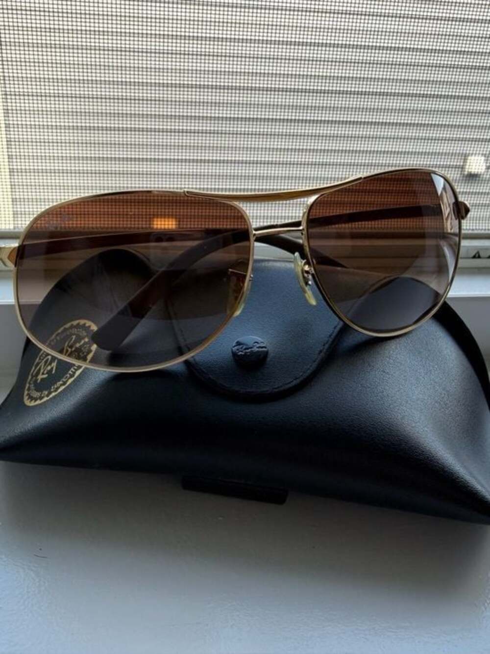 Ray-Ban Gold Aviator Sunglasses with Brown Lenses